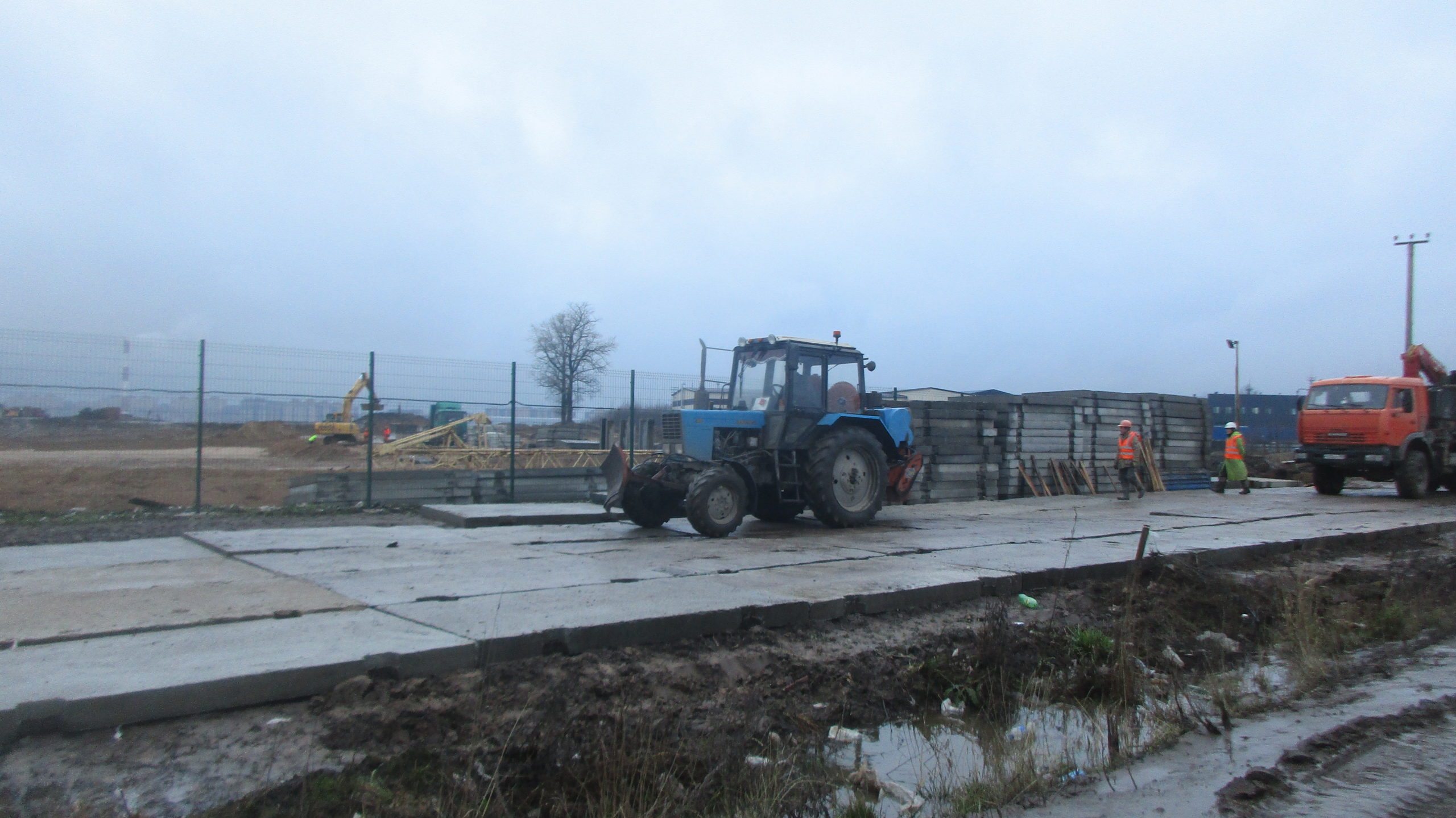 В БУГРАХ ПОСТРОЯТ СУПЕРСКЛАД - petrostroybaza.ru